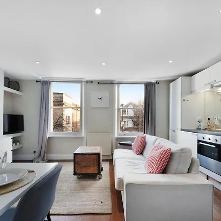1 Bedroom Apartment W Terrace